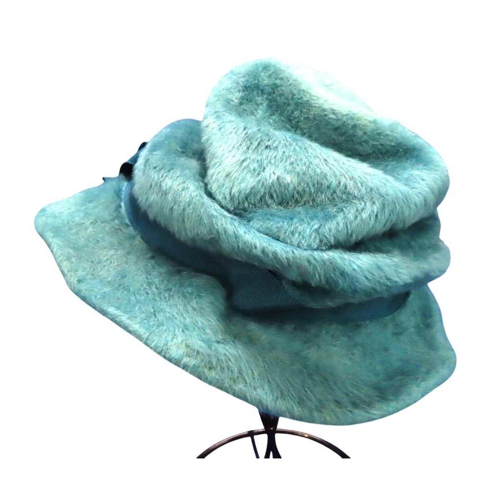 VTG TEAL BLUE Fuzzy Faux Fur SLOUCHY CLOCHE HAT Christine/Empress VAGABOND